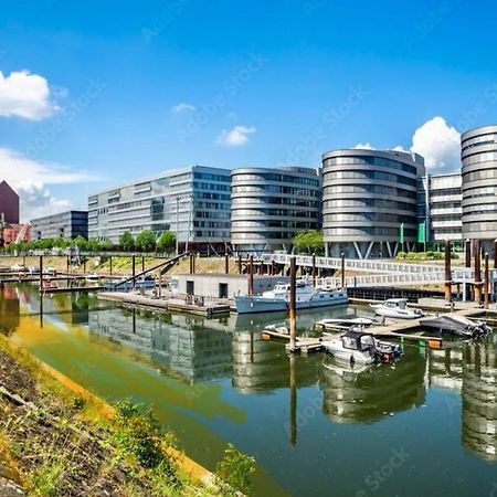Onthepoint, Erdgeschoss, Abstellplatz Fuer Fahrraeder, City Und Innenhafen 5 Gehminuten!!! Duisburg Bagian luar foto